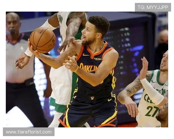 努涅斯“非典型中锋”为何评价两极分化