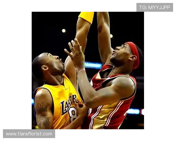 科比关键时刻单打得分爆发拉开詹姆斯防守差距